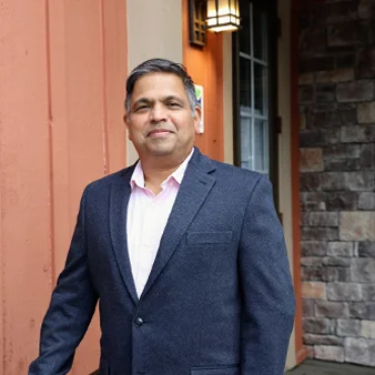 Nilesh Oak